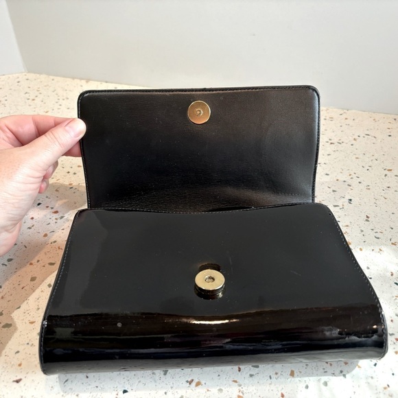 VTG Designer Givenchy Paris Patent Leather Clutch or Shoulder Purse - Picture 7 of 17